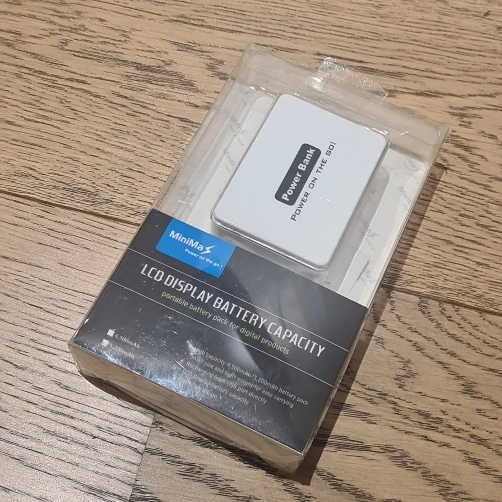 Power bank new in box 5200mAh - Picture 1 of 1